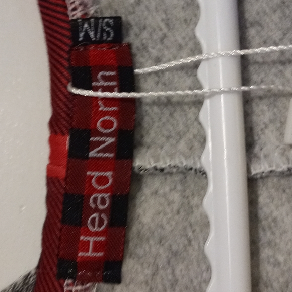 NWT Unisex Teen/Adult Onsie by Head North - Picture 3 of 7